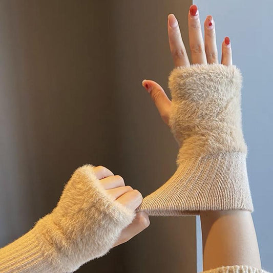 Arctic Plush Fingerless Gloves