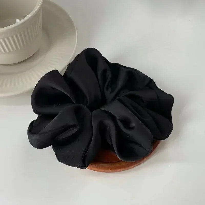 Luna Silk Scrunchie