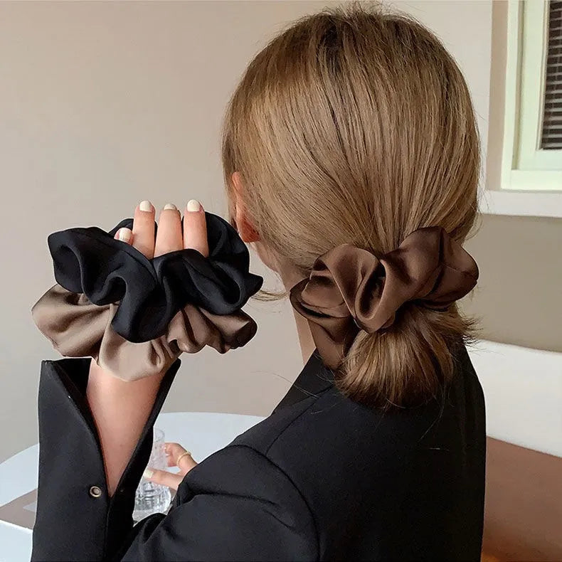 Luna Silk Scrunchie